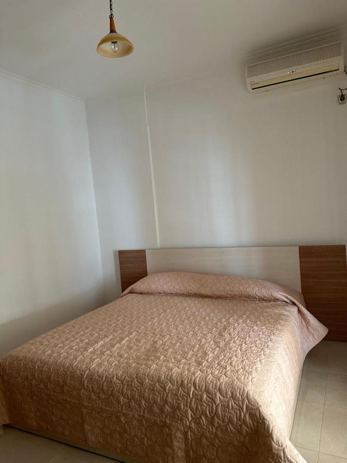Velis Apartment Sarandë Esterno foto